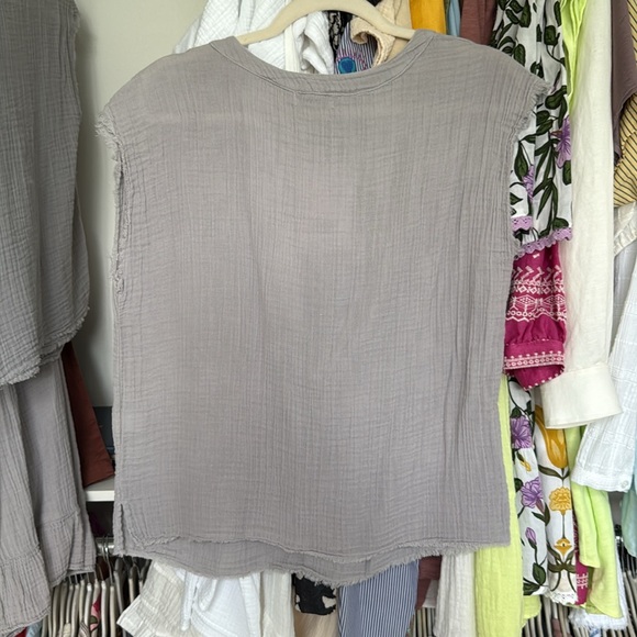 edge Gray Ribbed Blouse - Picture 5 of 5
